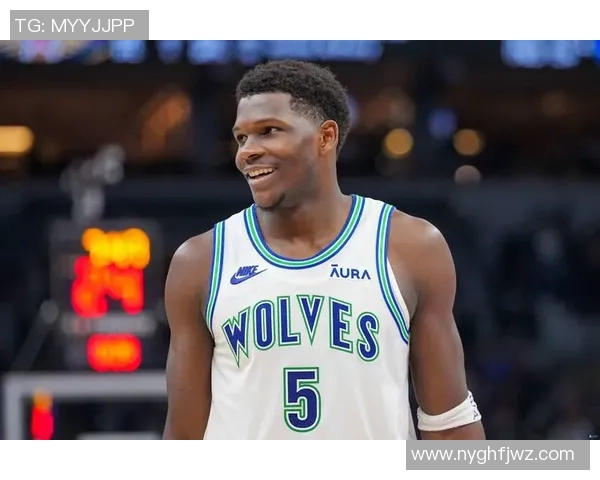 2016年西部决赛勇士与雷霆的激烈对决回顾与精彩瞬间分析 2016年西部决赛勇士与雷霆的激烈对决回顾与精彩瞬间分析