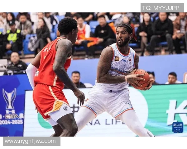 2018年山东高速与浙江广厦激战回顾：篮球场上的巅峰对决与精彩瞬间分析